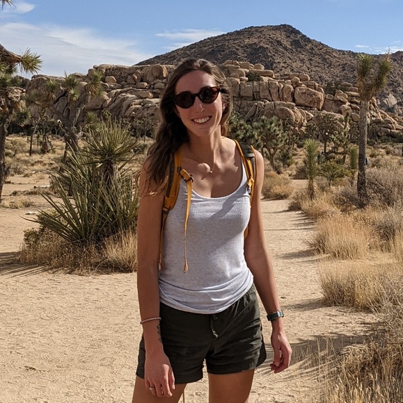 Meet your Posher, Julia - Picture 1 of 1